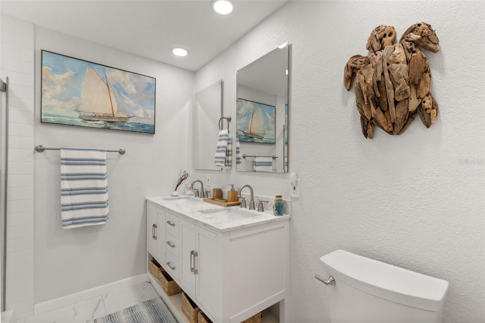 LAKE VALENCIA UNIT ONE - Residential