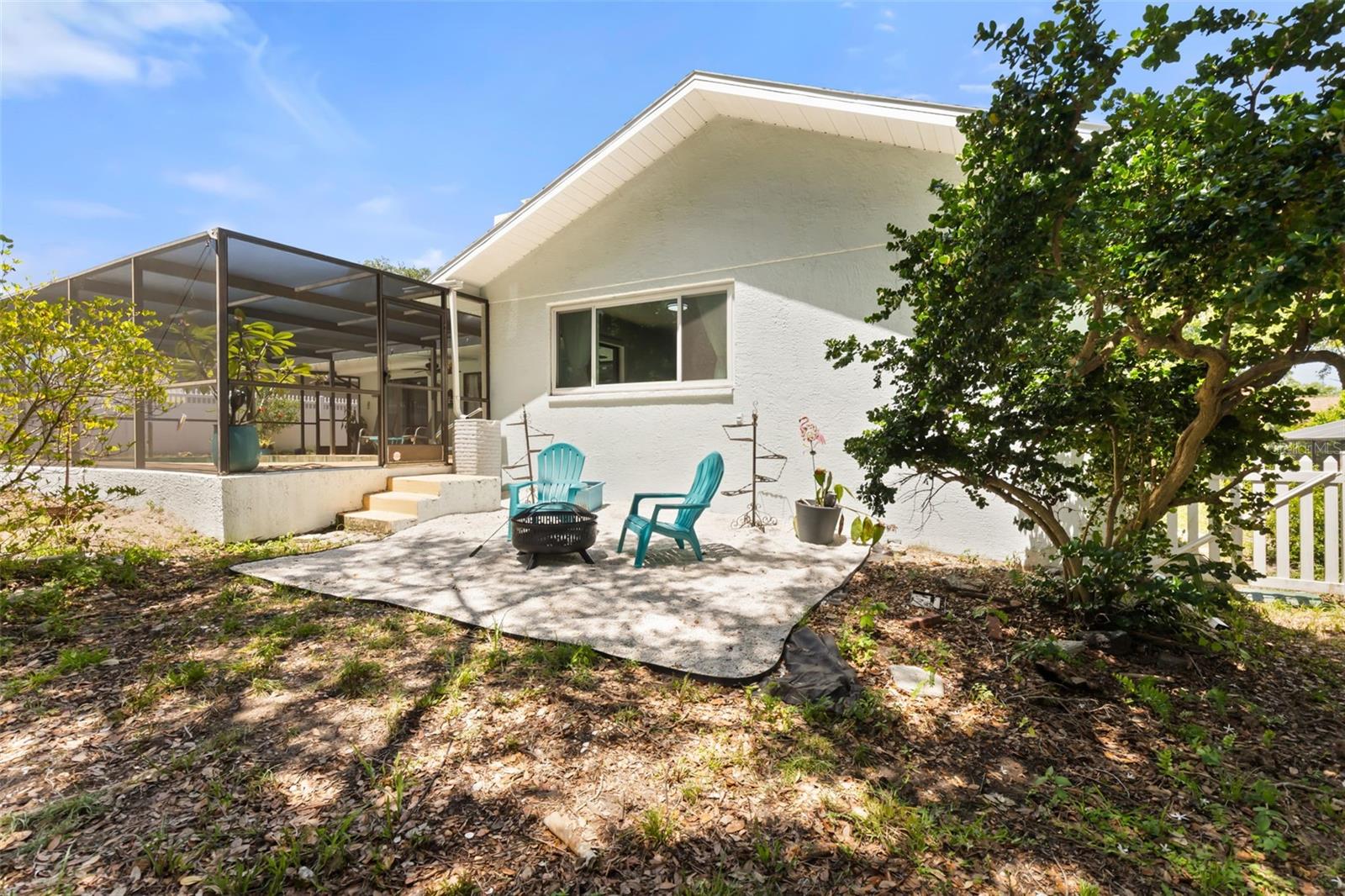 LAKE VALENCIA UNIT ONE - Residential