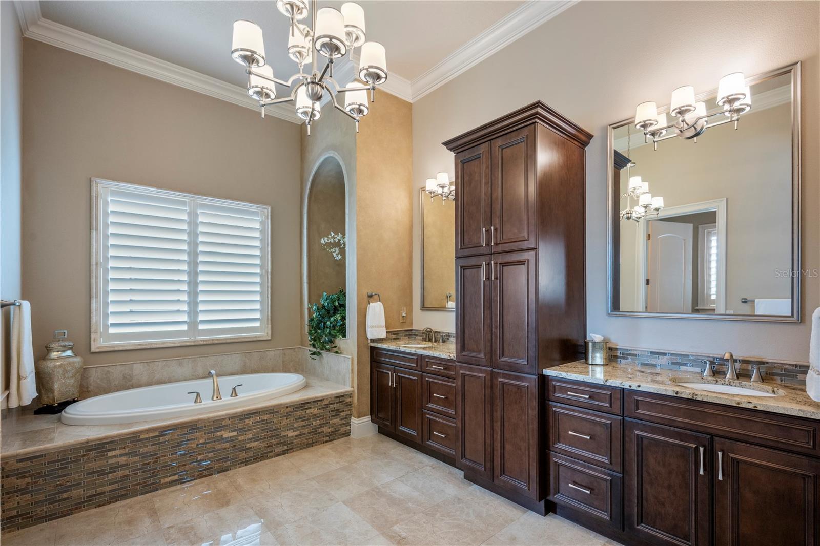 WATERSTONE - Residential