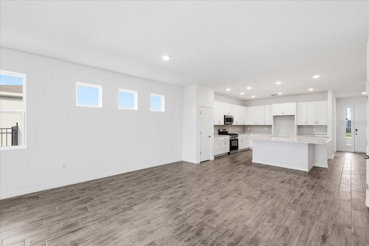 HIGHFIELD AT TWISTED OAKS - Residential