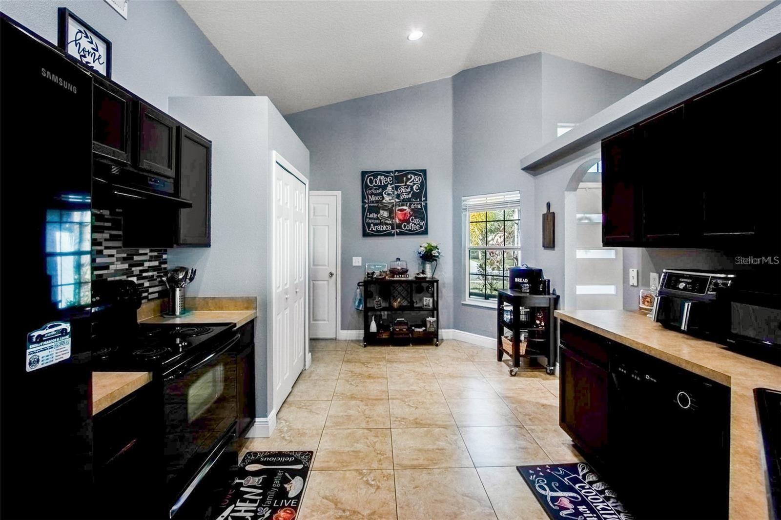 TURNBERRY RESERVE UNIT 2 - Residential Lease