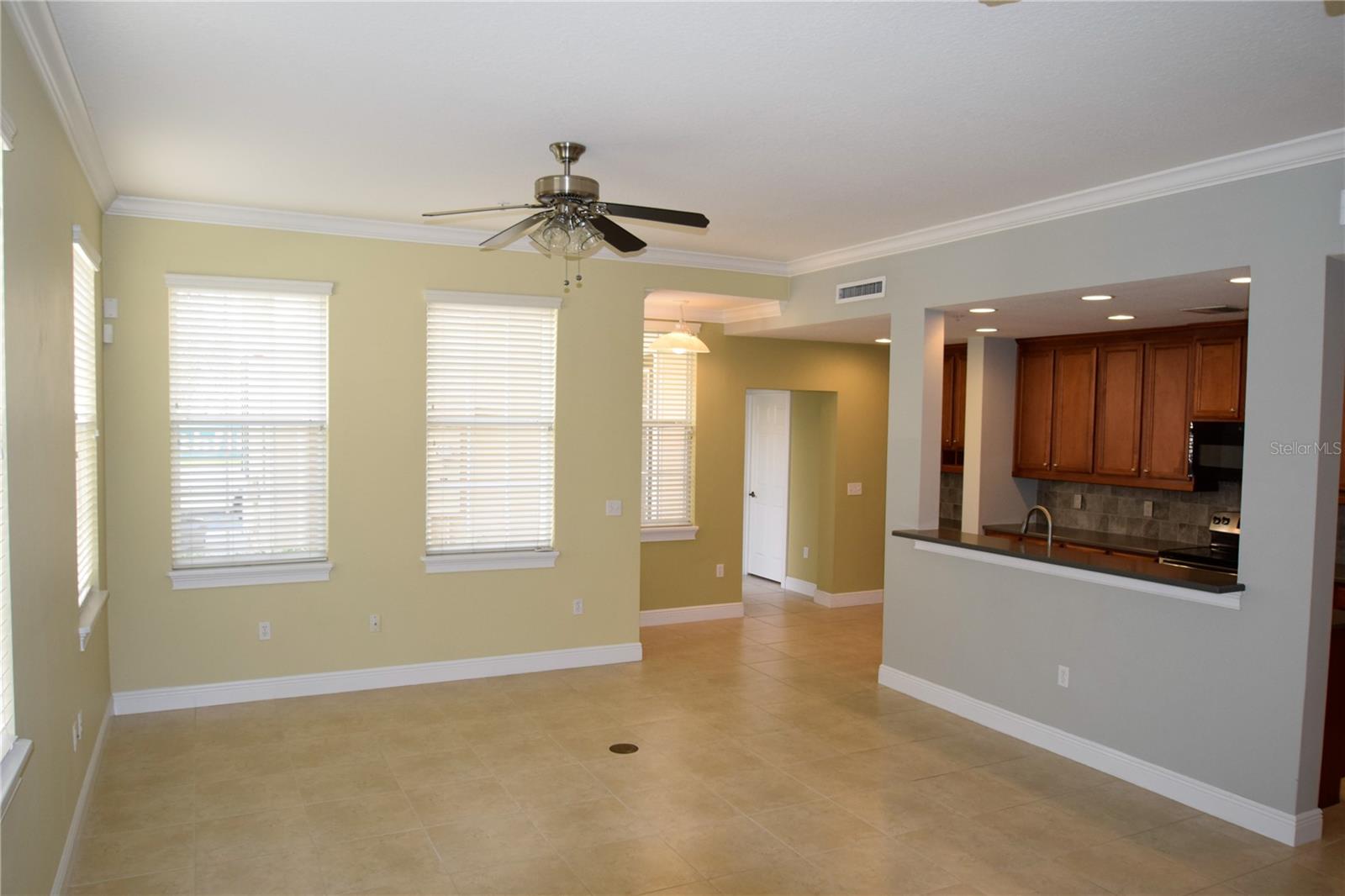 BALDWIN PARK UNIT 3 - REPLAT 1 58/76 LOT 559 - Residential