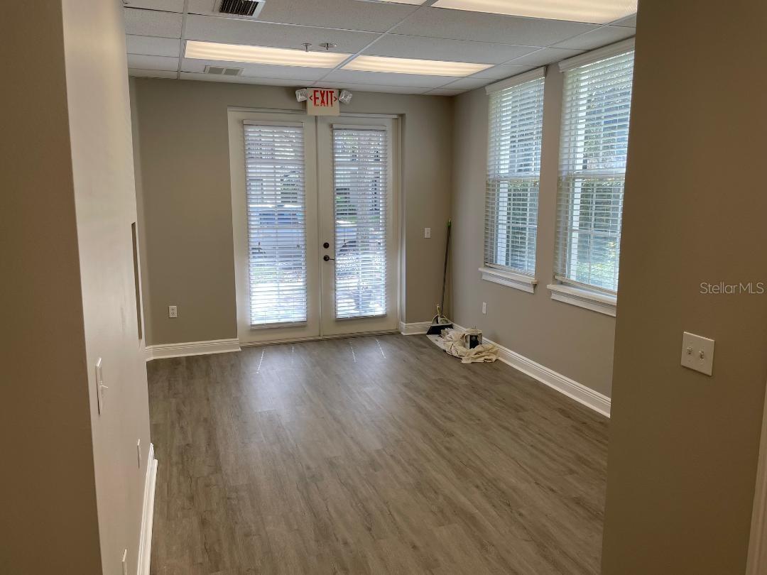 BALDWIN PARK UNIT 3 - REPLAT 1 58/76 LOT 559 - Residential