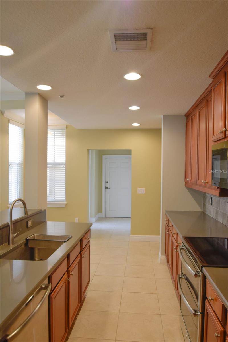 BALDWIN PARK UNIT 3 - REPLAT 1 58/76 LOT 559 - Residential