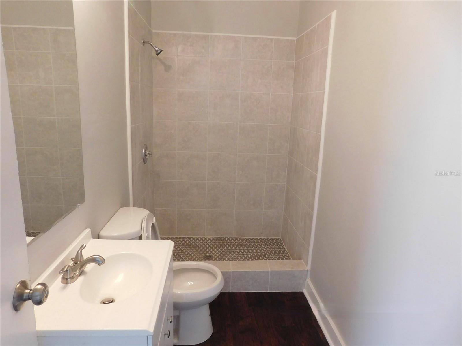 WAVERLY - Residential Lease