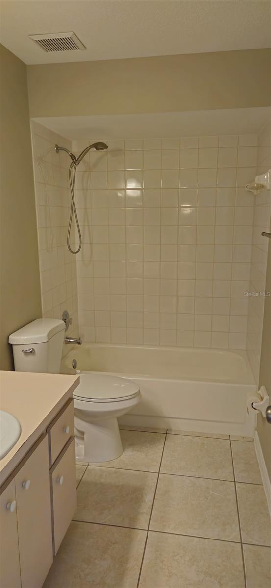 DOVE HOLLOW - Residential Lease