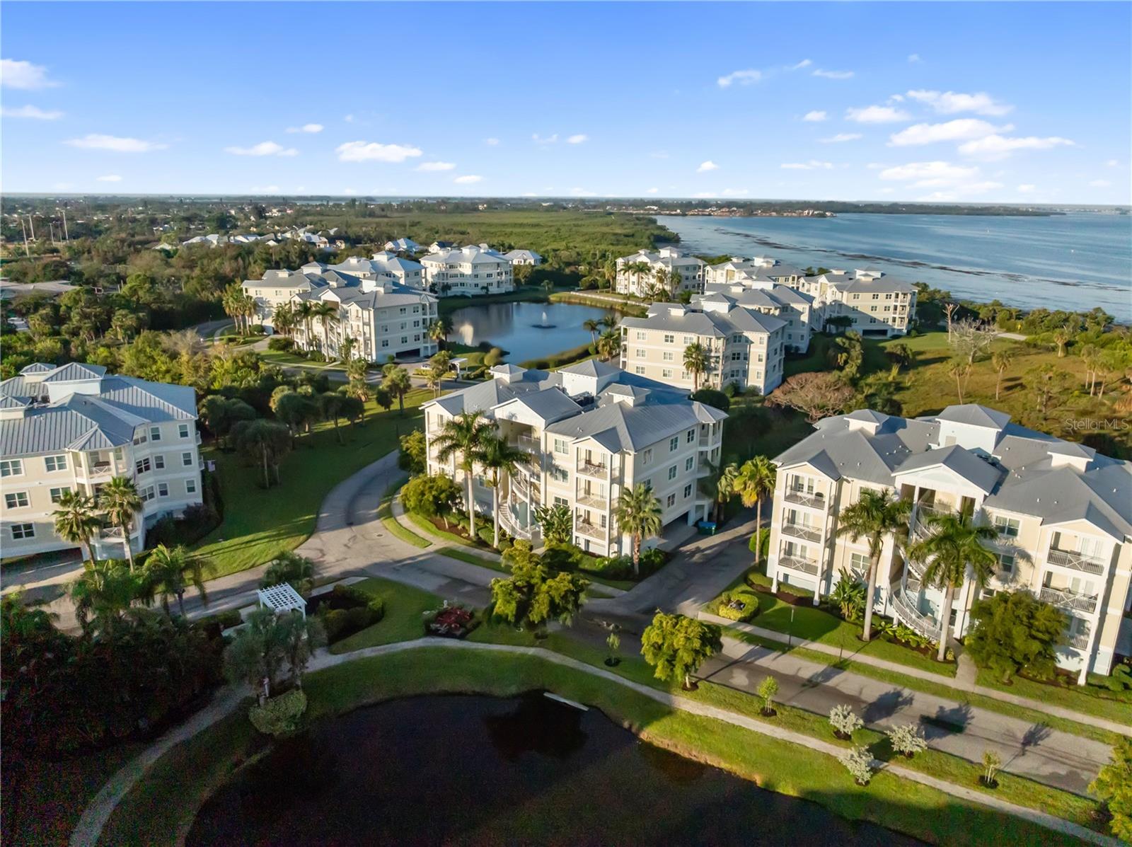 PALMA SOLA BAY CLUB - Residential