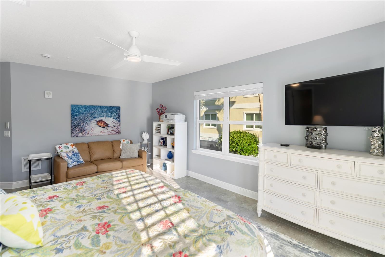 PALMA SOLA BAY CLUB - Residential