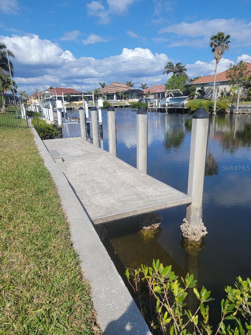PUNTA GORDA ISLES - Land
