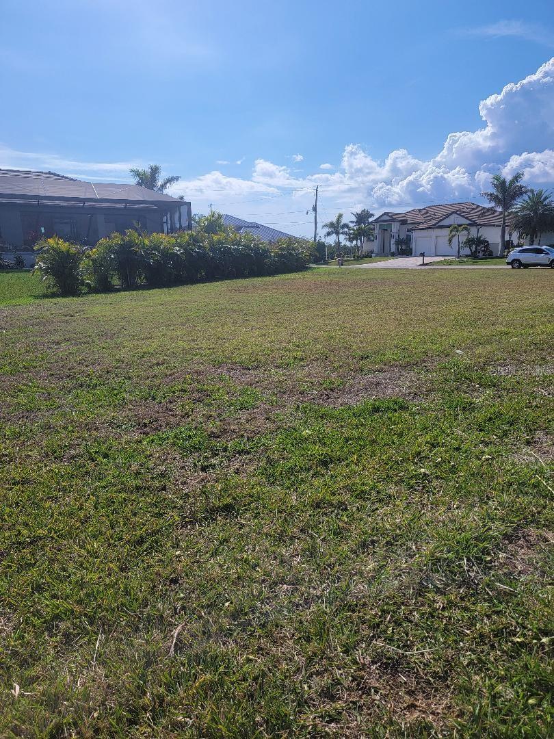 PUNTA GORDA ISLES - Land