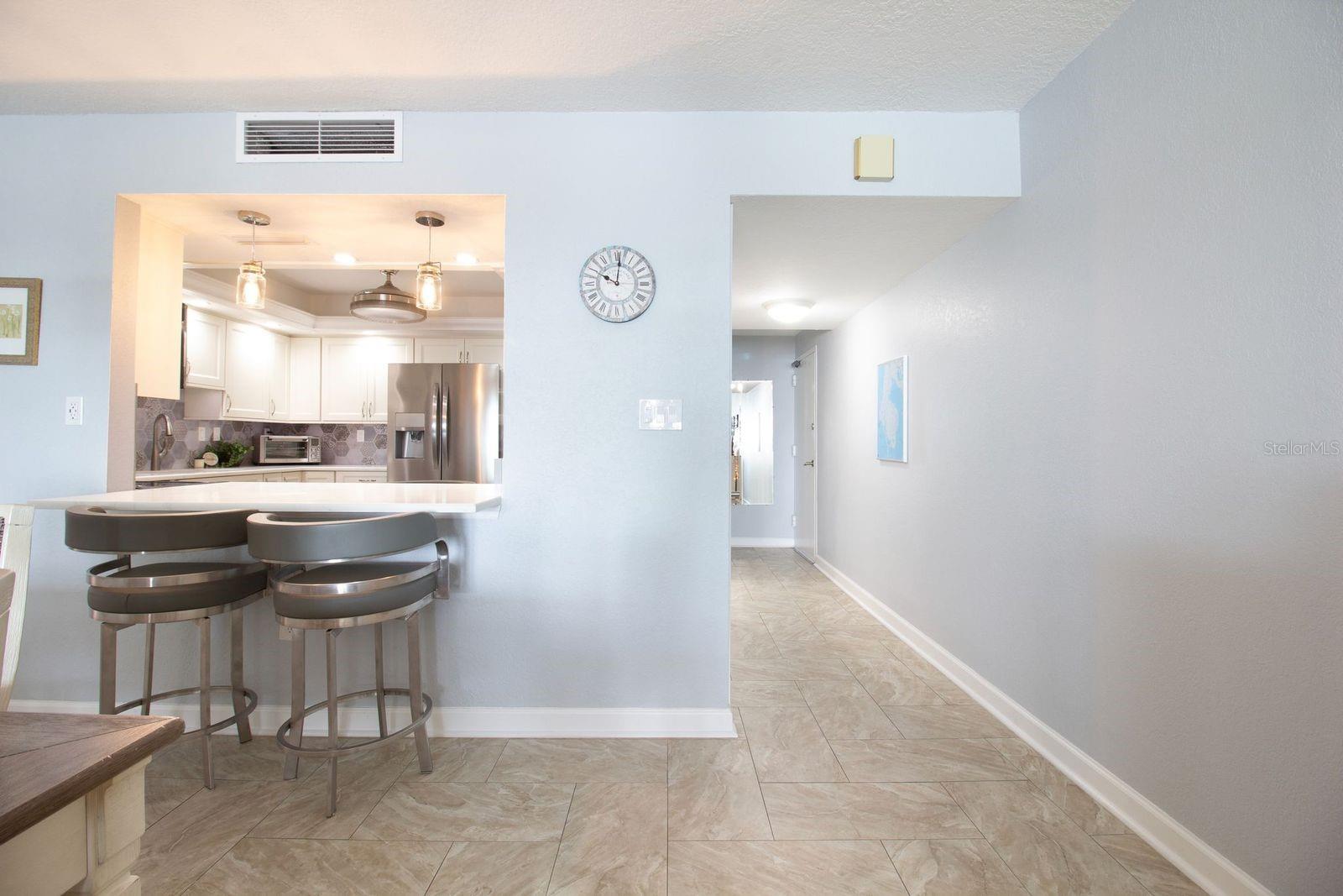 REDINGTON TOWERS BLDG 2 CONDO - Residential