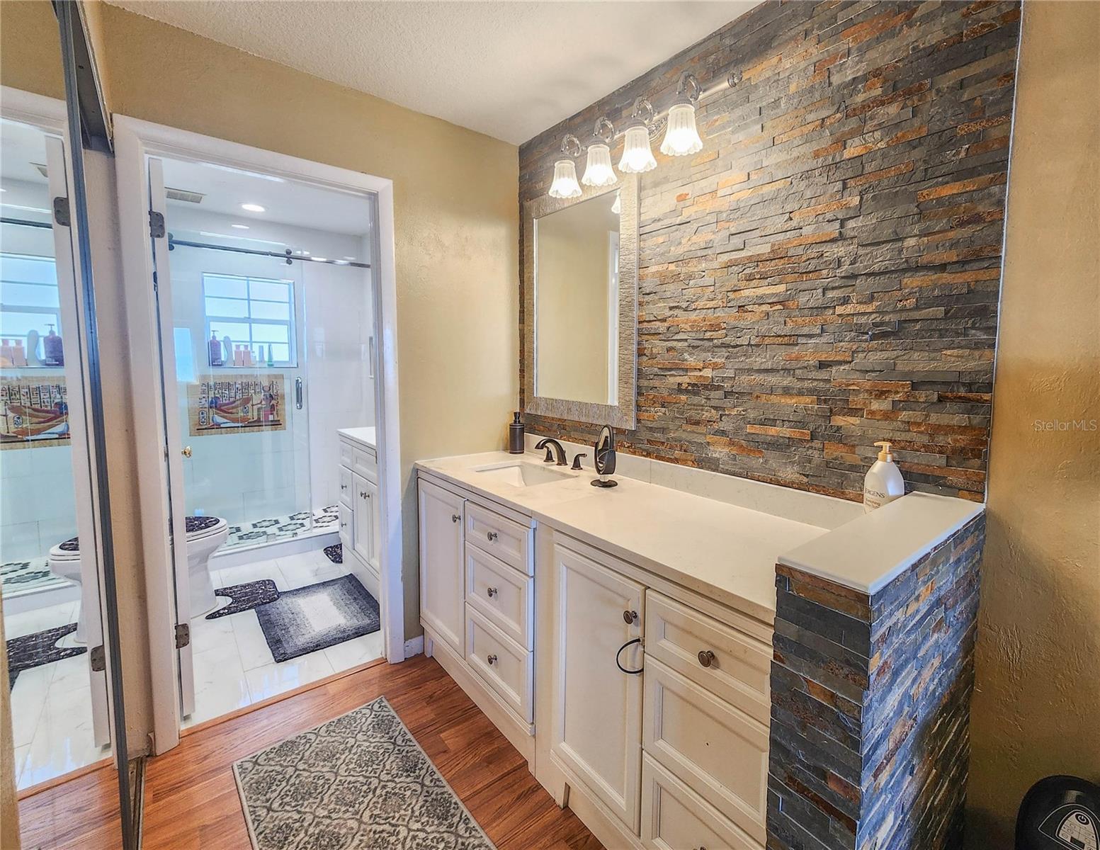 SEA COLONY - Residential Lease