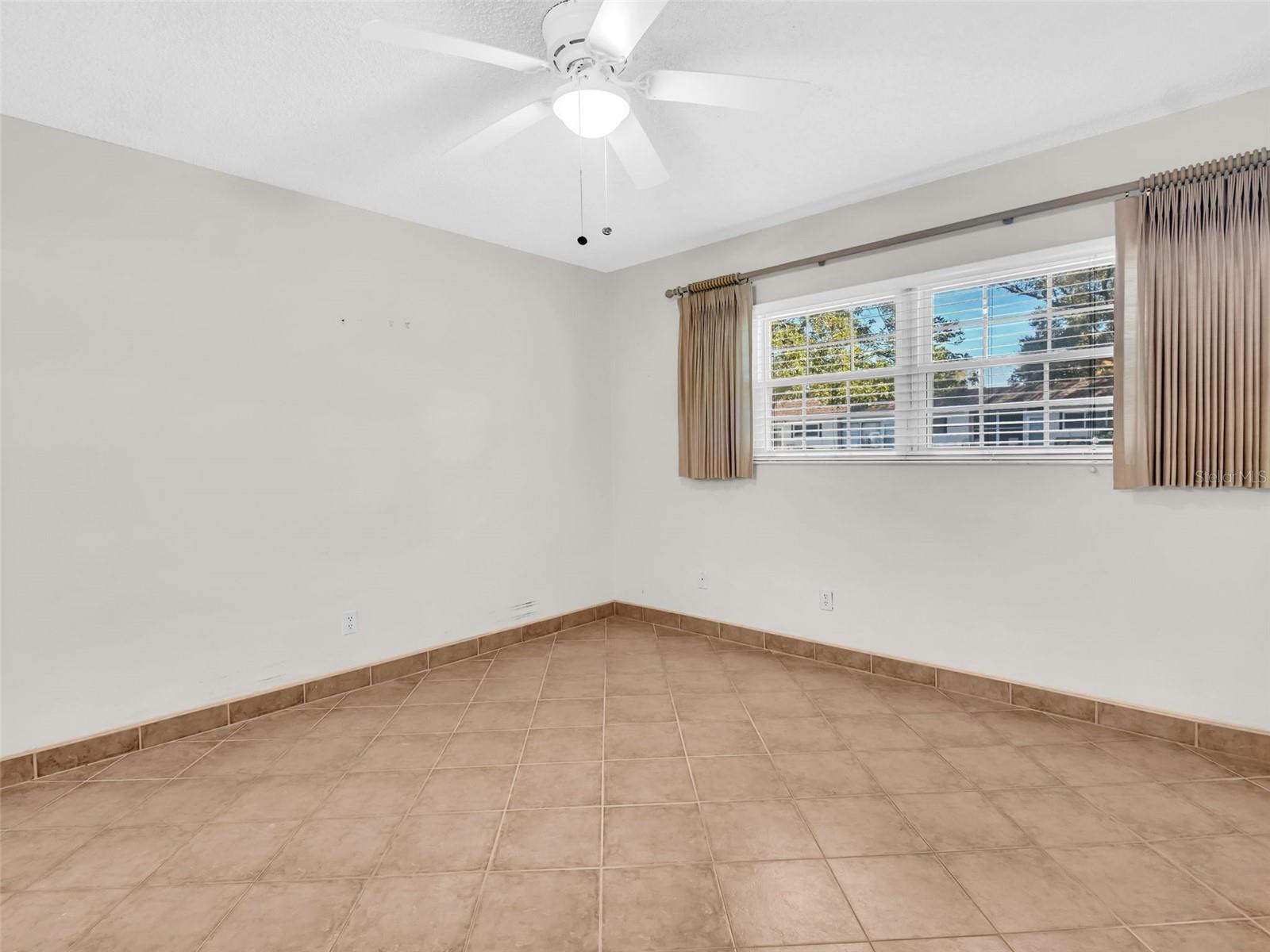 HIGHLAND LAKES MISSION GROVE CONDO - Residential