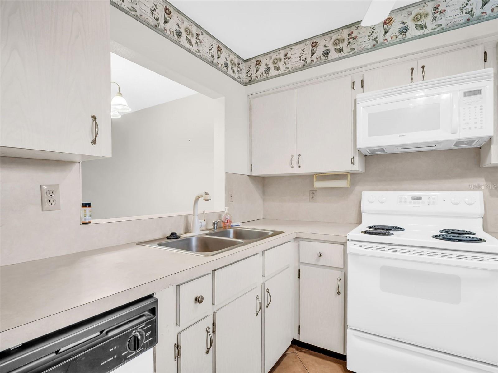 HIGHLAND LAKES MISSION GROVE CONDO - Residential