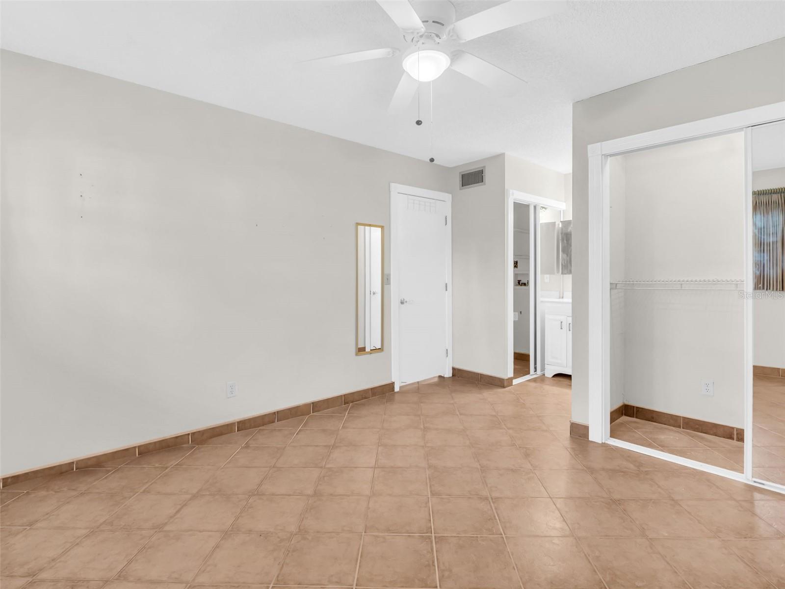 HIGHLAND LAKES MISSION GROVE CONDO - Residential