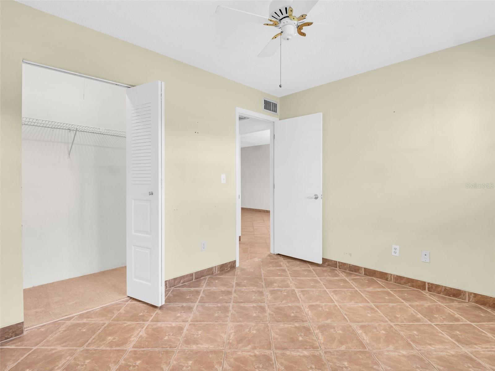 HIGHLAND LAKES MISSION GROVE CONDO - Residential