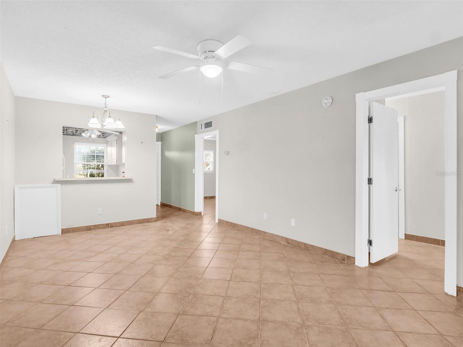 HIGHLAND LAKES MISSION GROVE CONDO - Residential