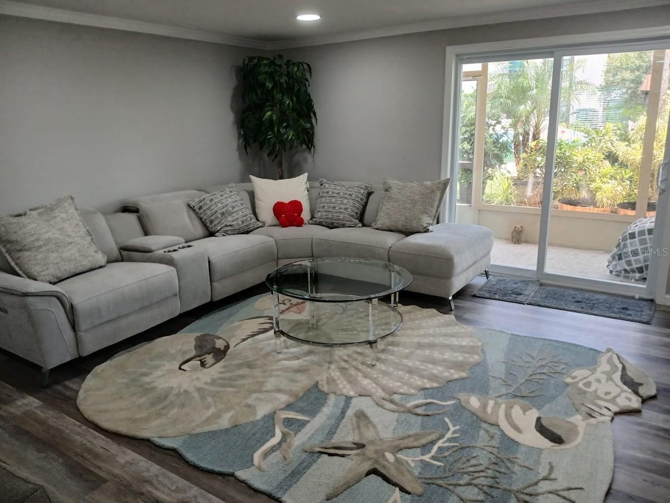 SABAL PALM GARDENS PH I - Residential