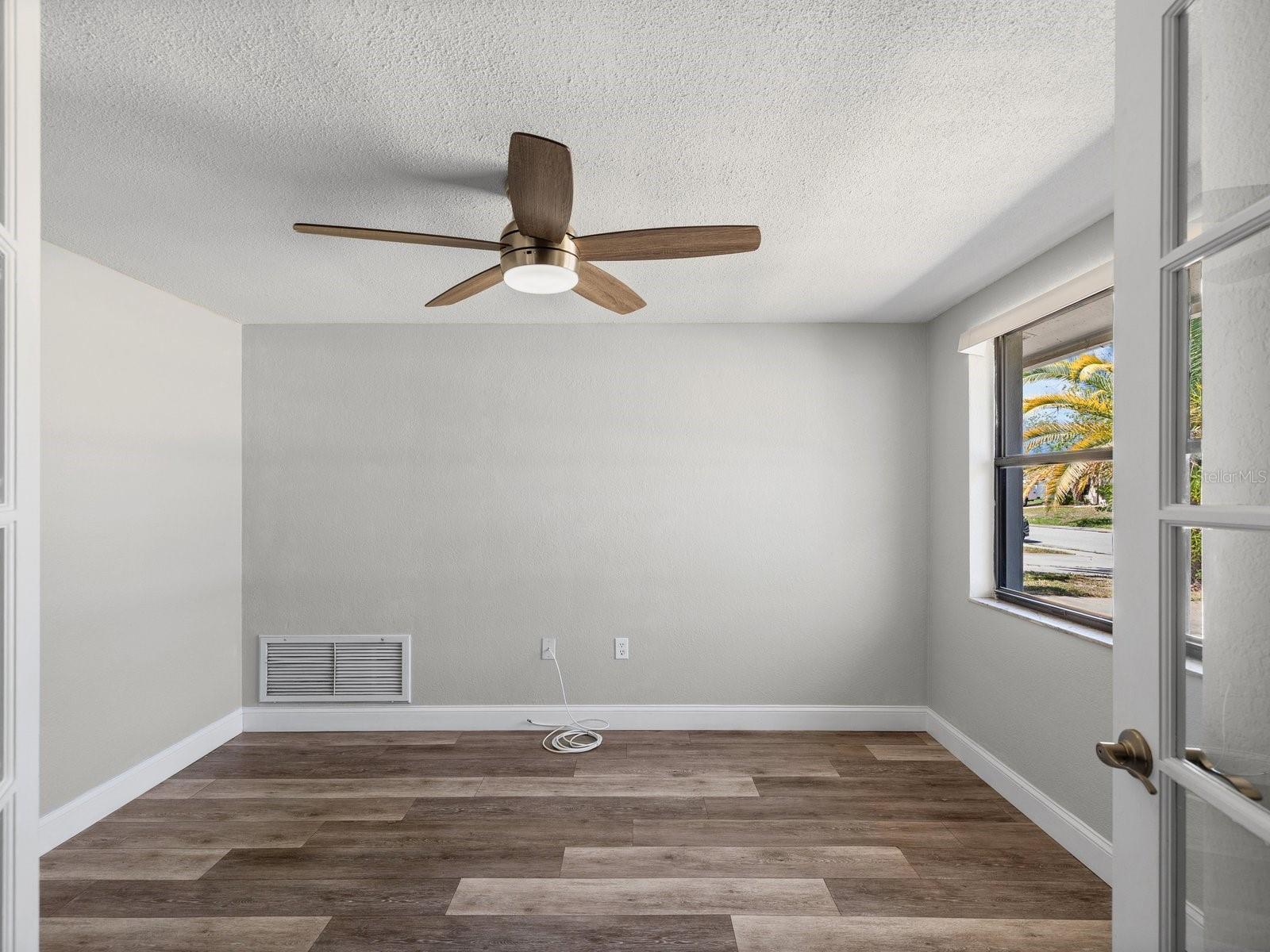 EMBASSY HILLS - Residential