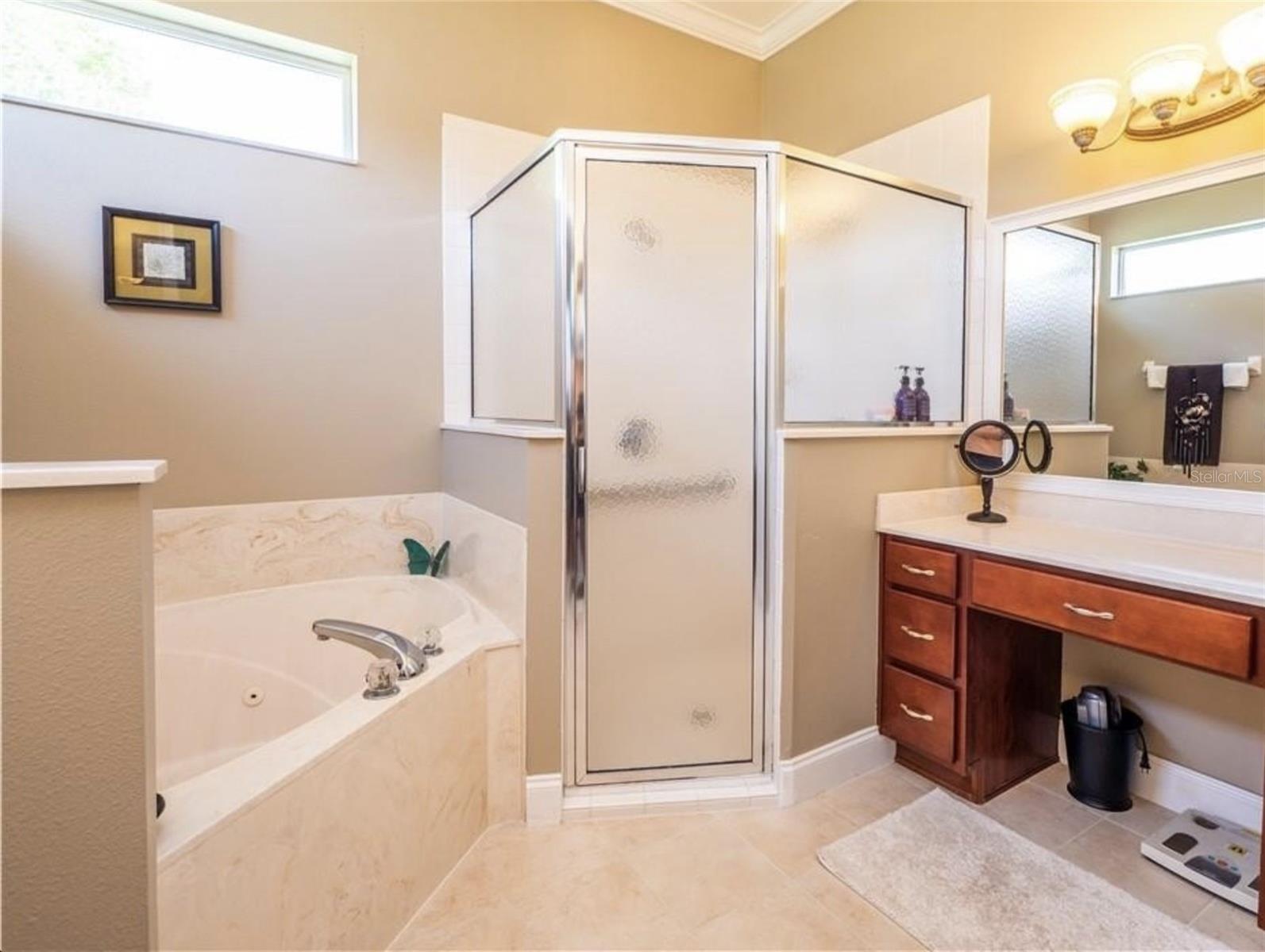 GOLD LEAF - Residential Lease