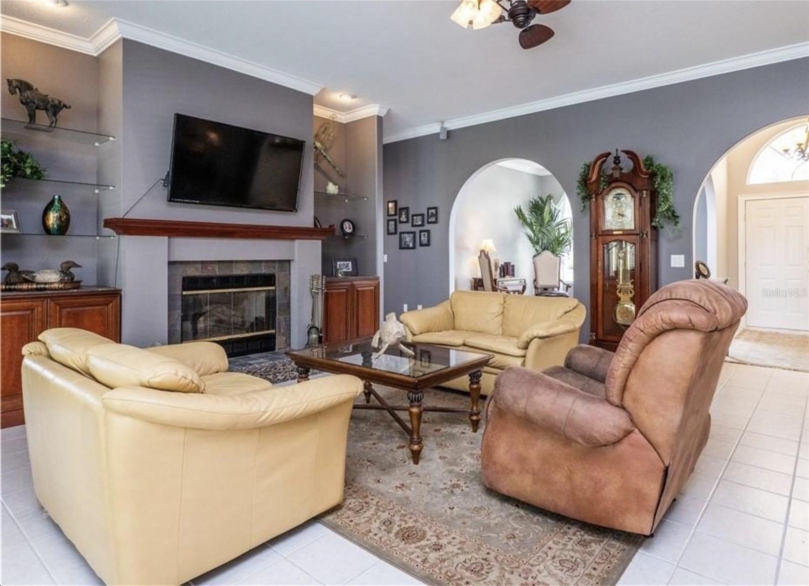 GOLD LEAF - Residential Lease