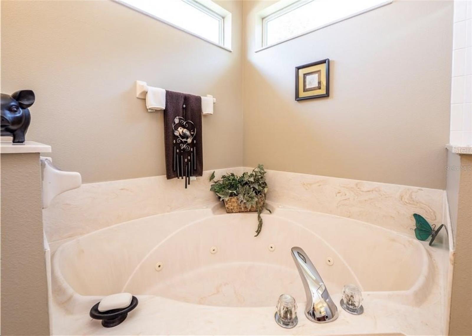 GOLD LEAF - Residential Lease