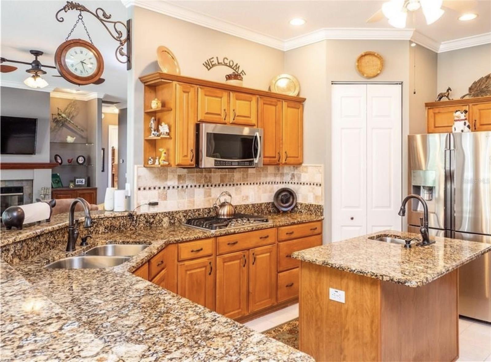 GOLD LEAF - Residential Lease