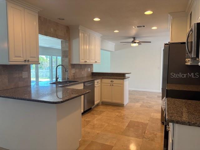 CAPRI ISLE SUB - Residential
