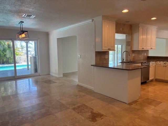 CAPRI ISLE SUB - Residential