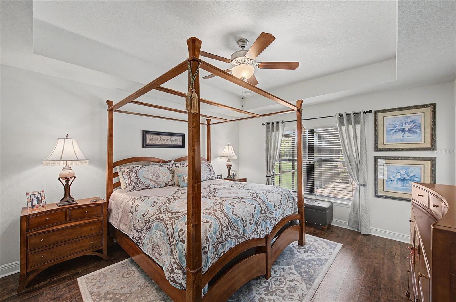 AUSTIN WOODS - Residential