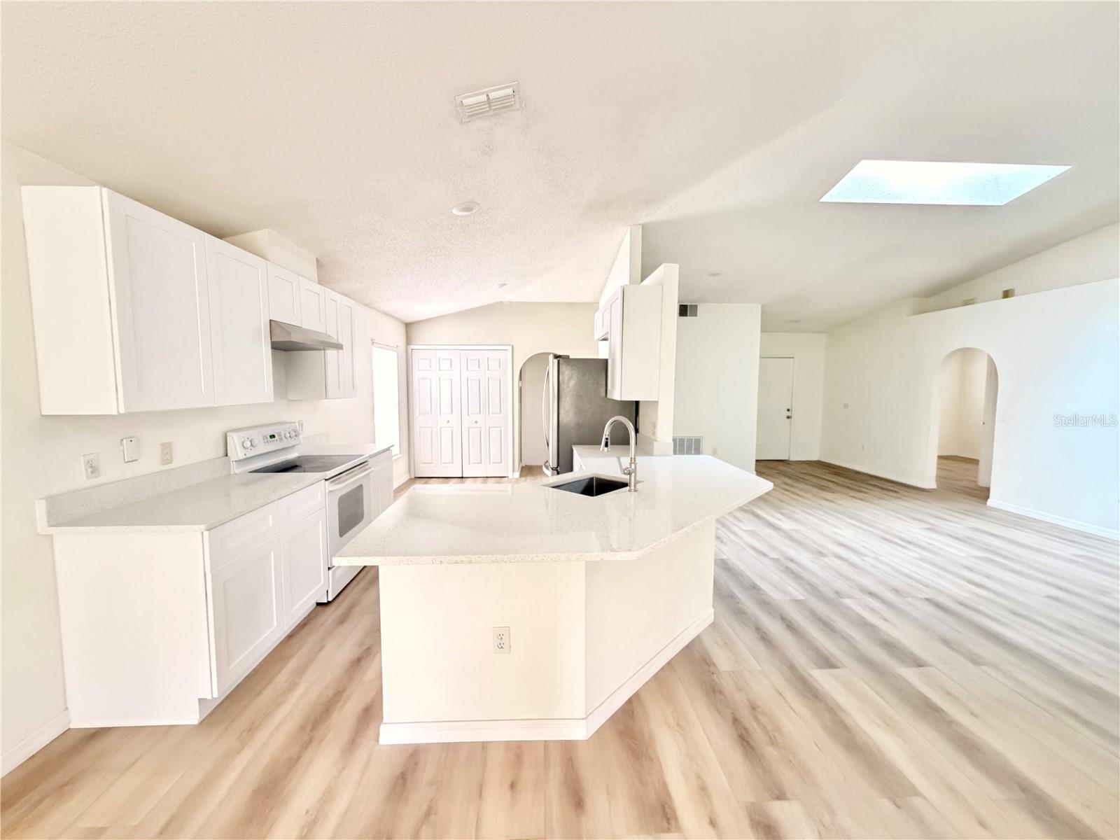 WOODBURY PINES - Residential