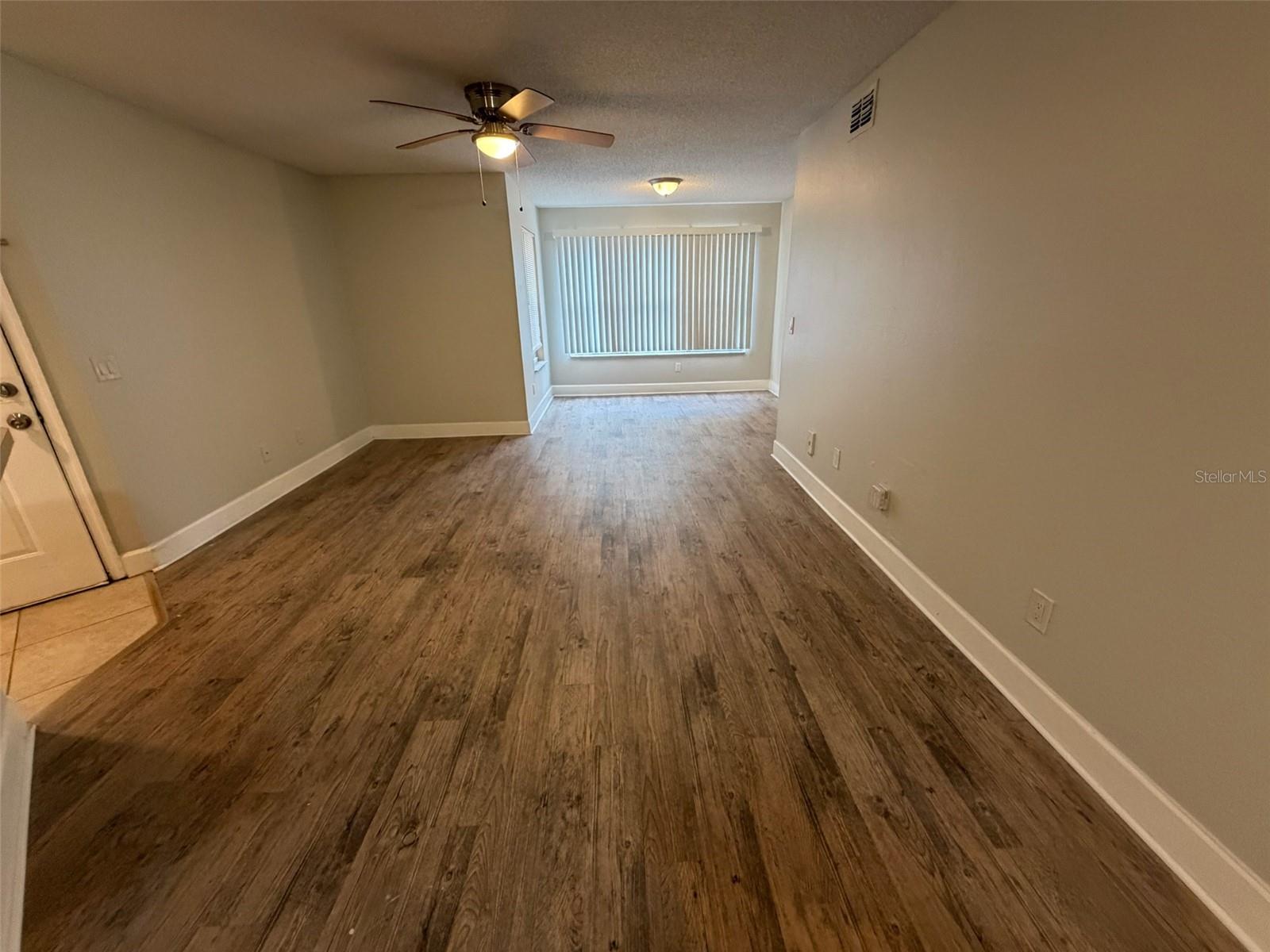 VENETIAN PLACE - Residential