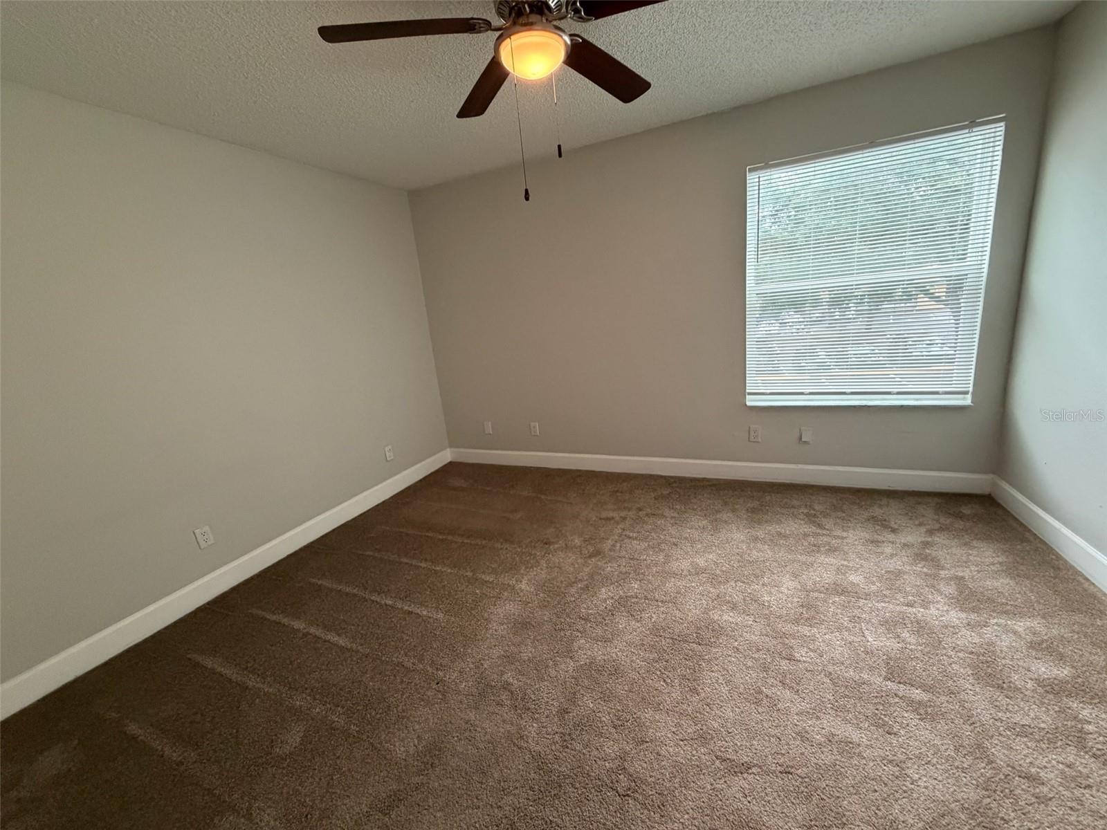 VENETIAN PLACE - Residential