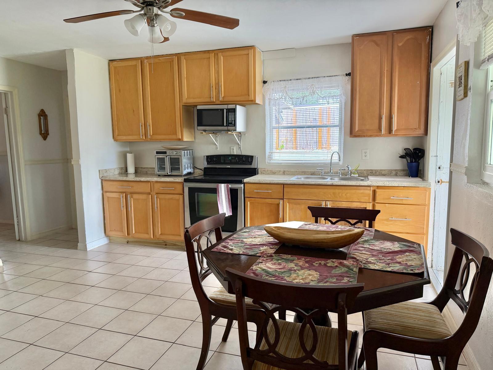GLENDALE HEIGHTS - Residential Lease