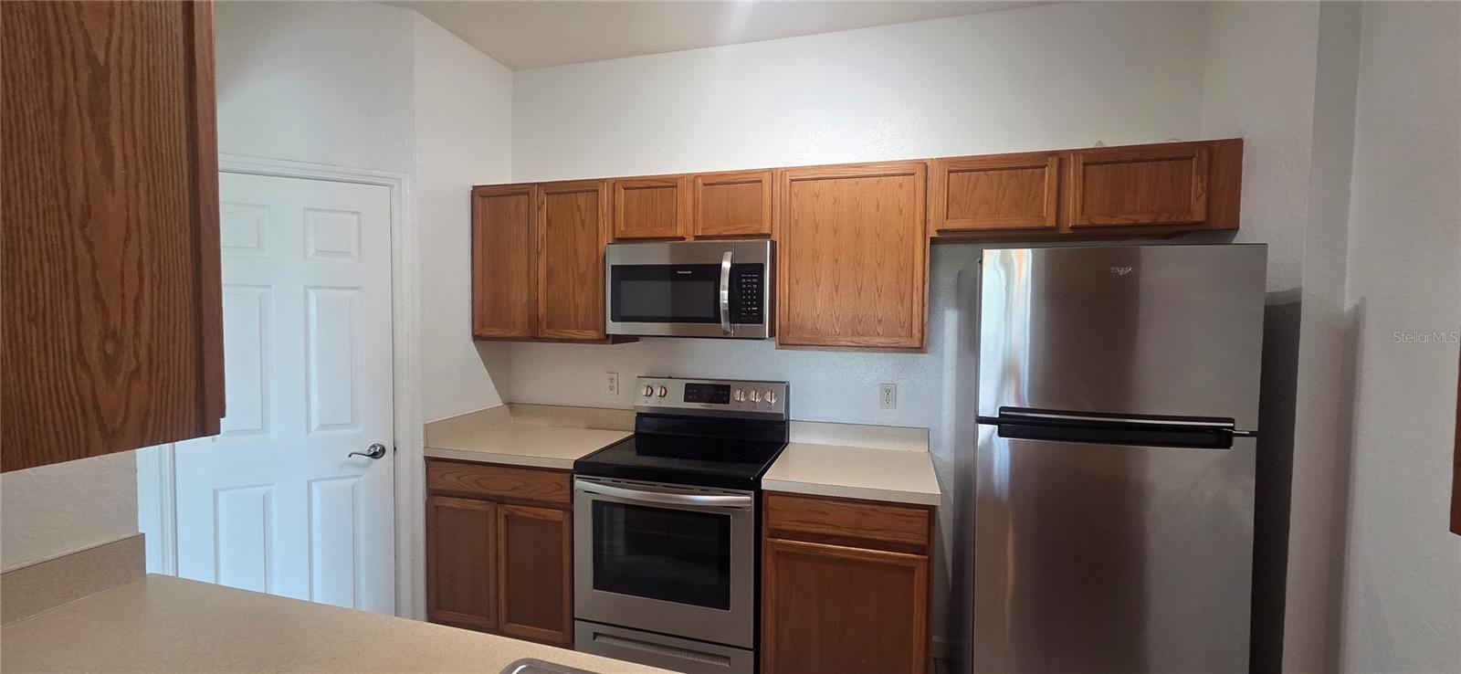 HORIZONS/VISTA LAKES PH 03 - Residential Lease