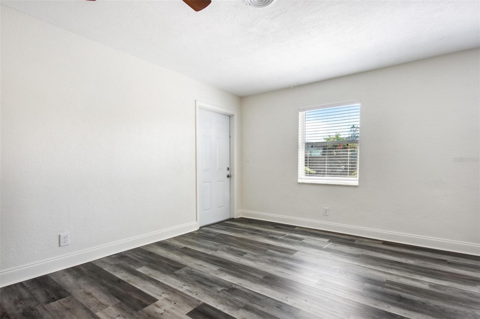 EAGLE MANOR - Residential Income