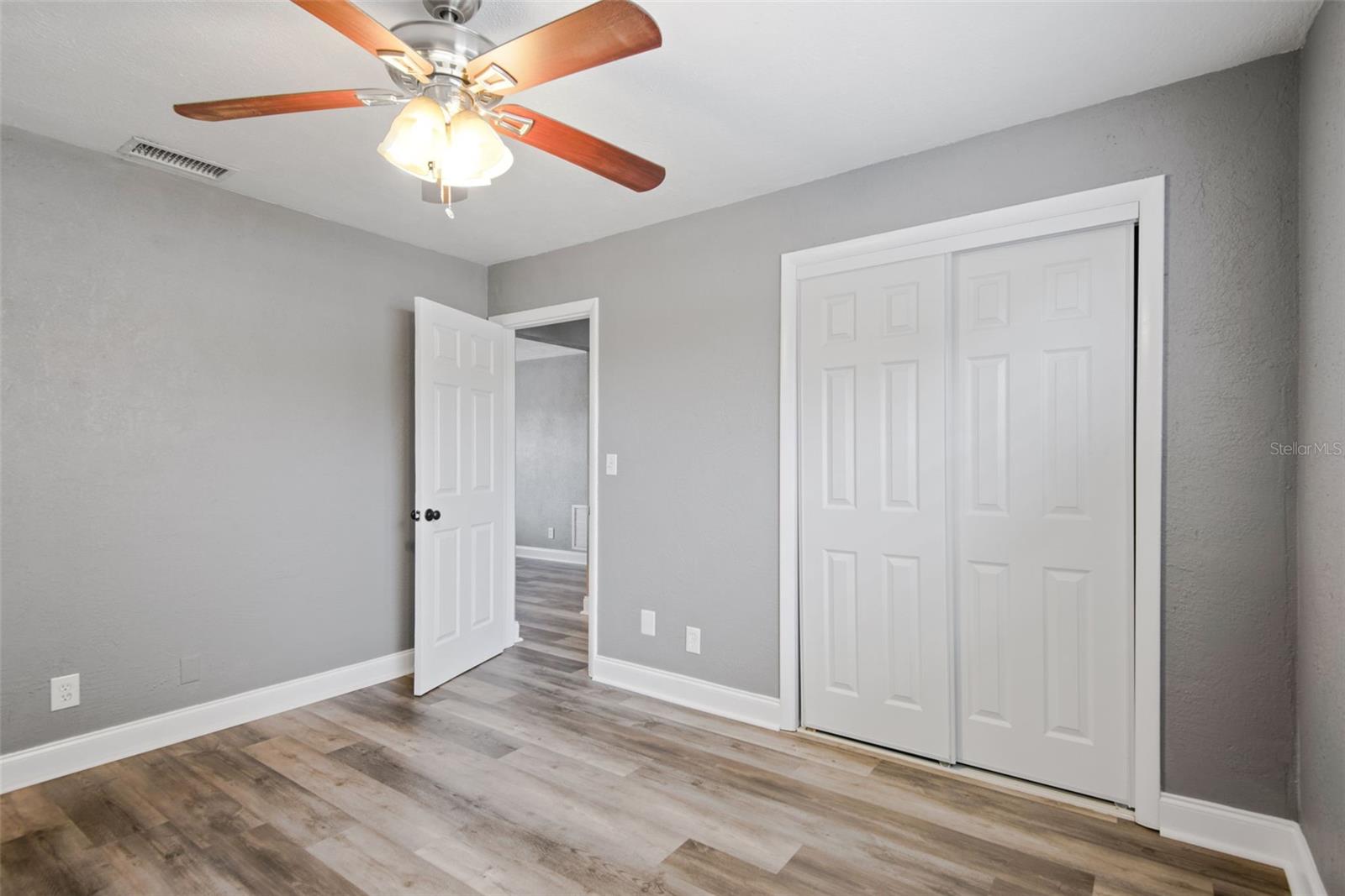 EAGLE MANOR - Residential Income