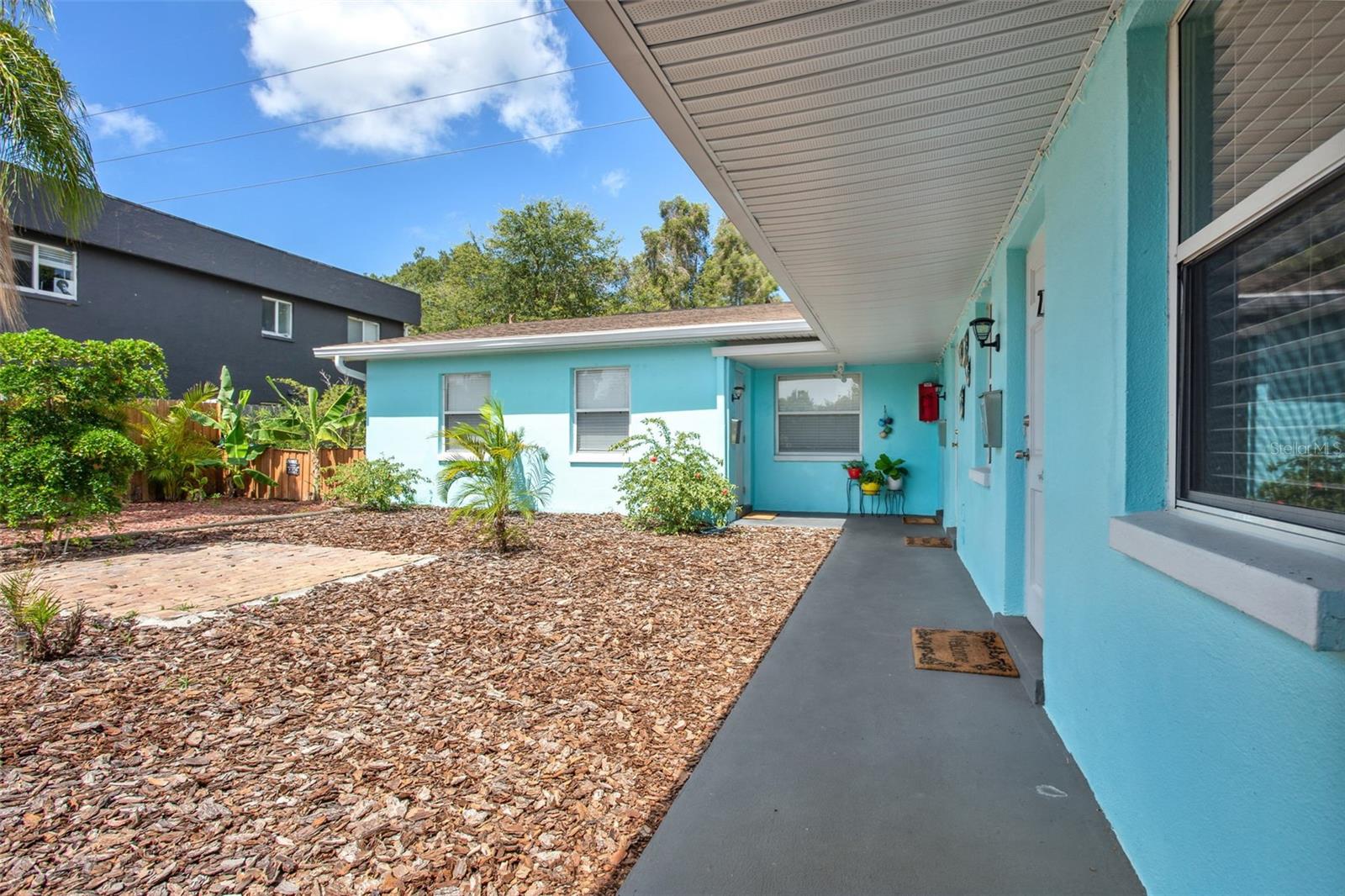 EAGLE MANOR - Residential Income