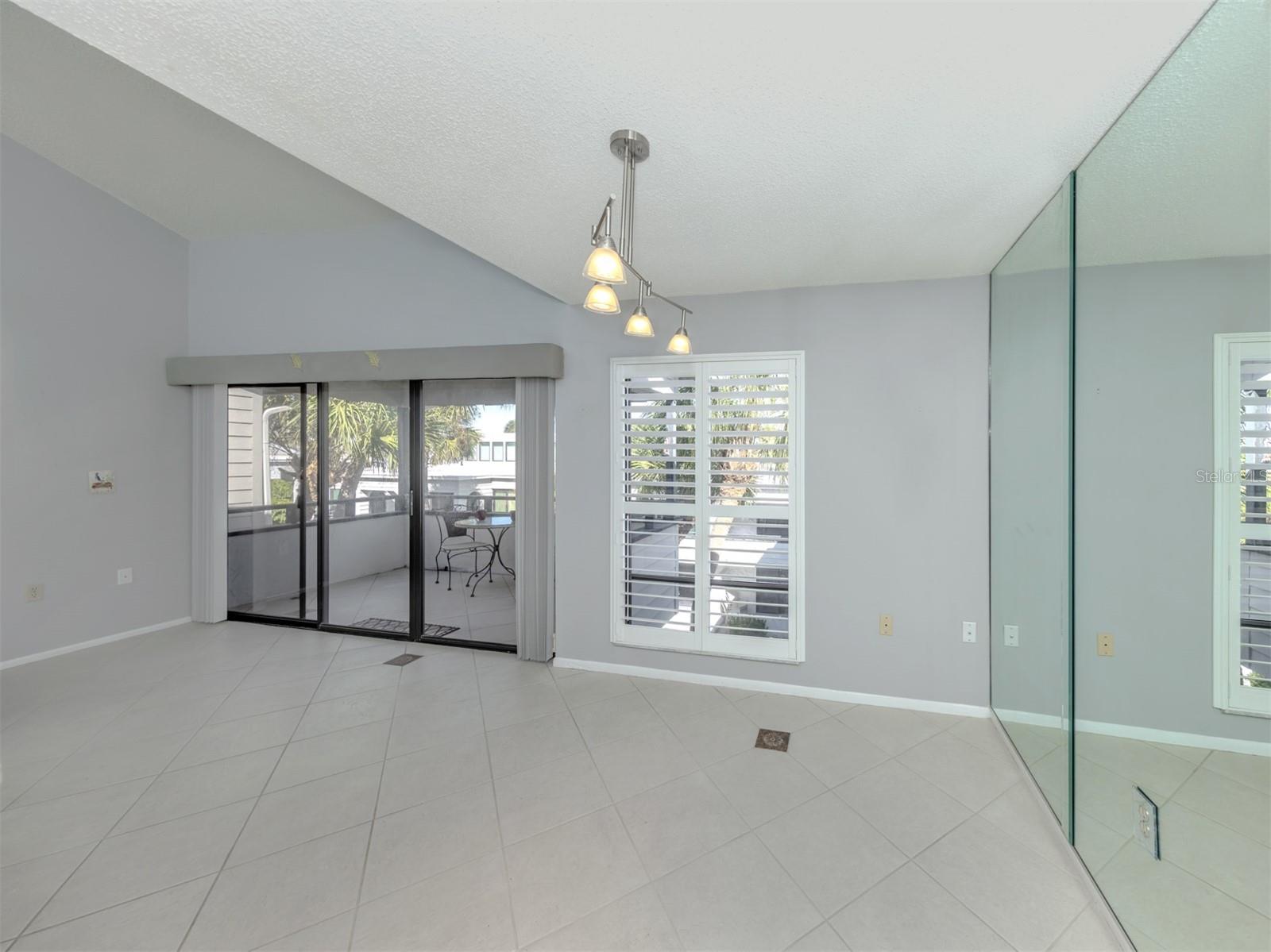 BAHIA VISTA GULF - Residential