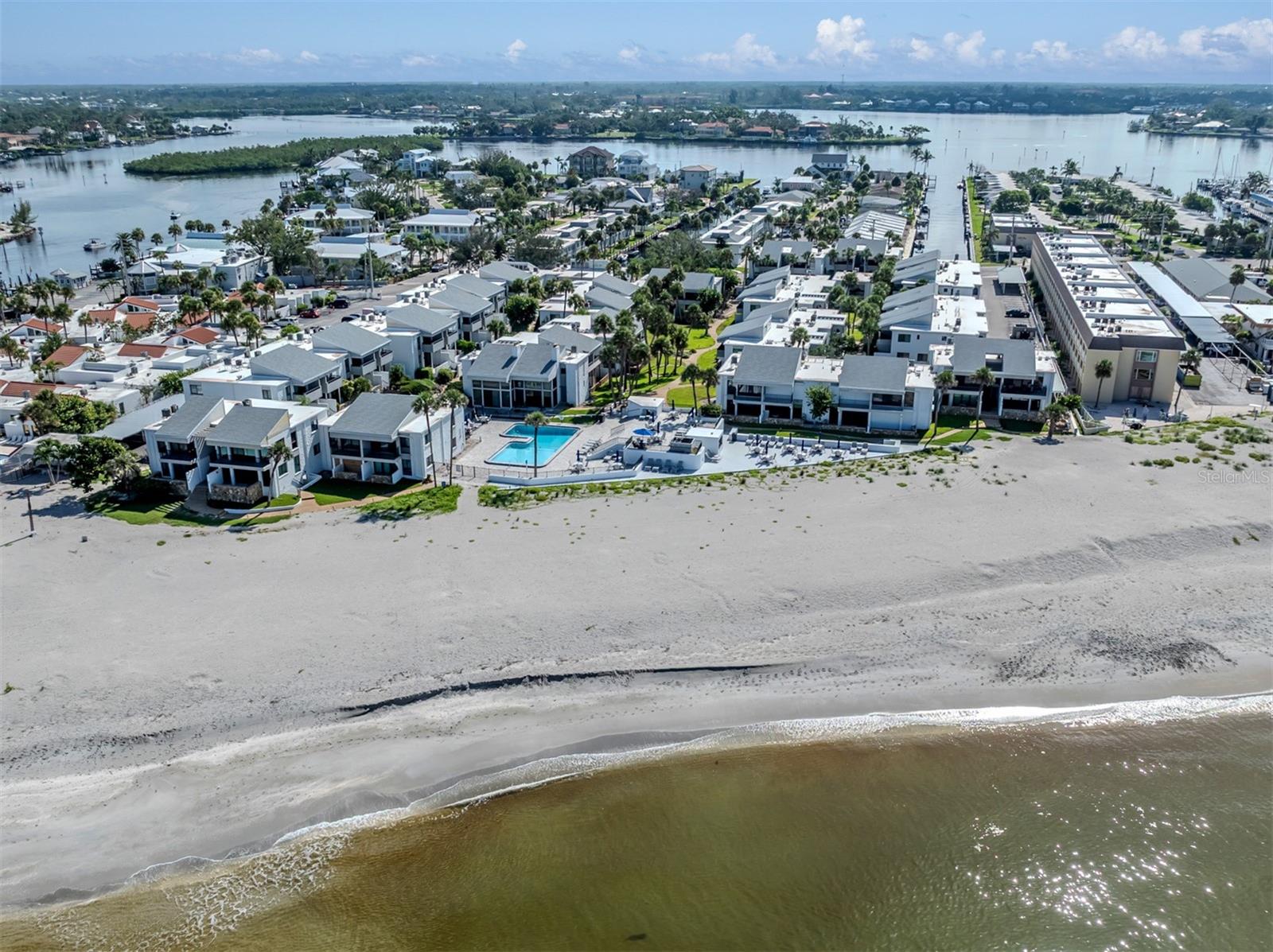 BAHIA VISTA GULF - Residential