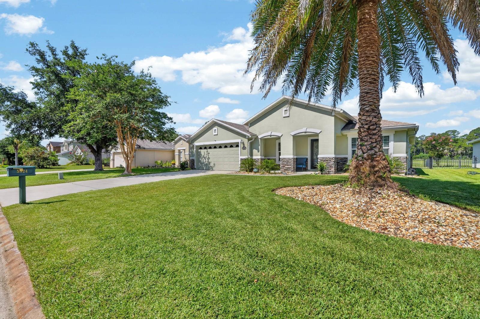 CYPRESS LAKES - Residential