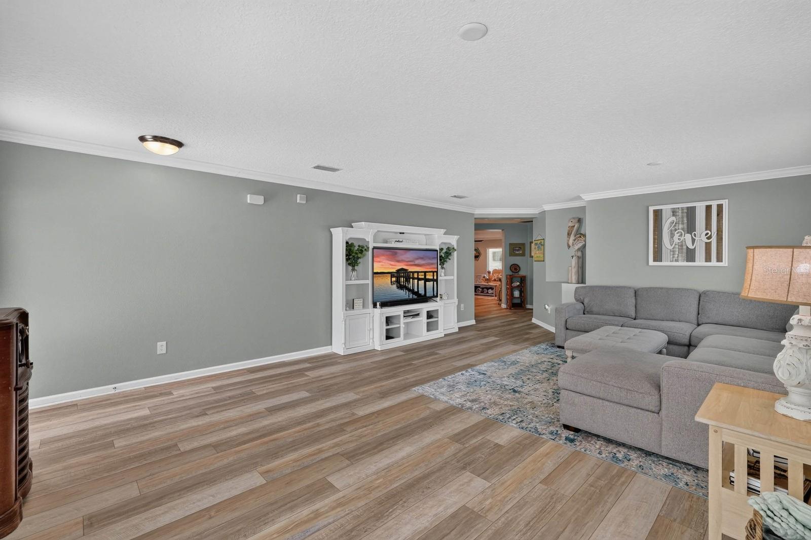 CYPRESS LAKES - Residential