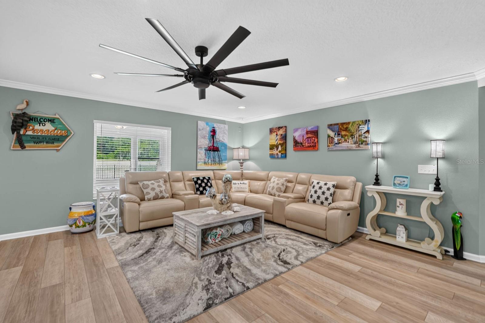 CYPRESS LAKES - Residential