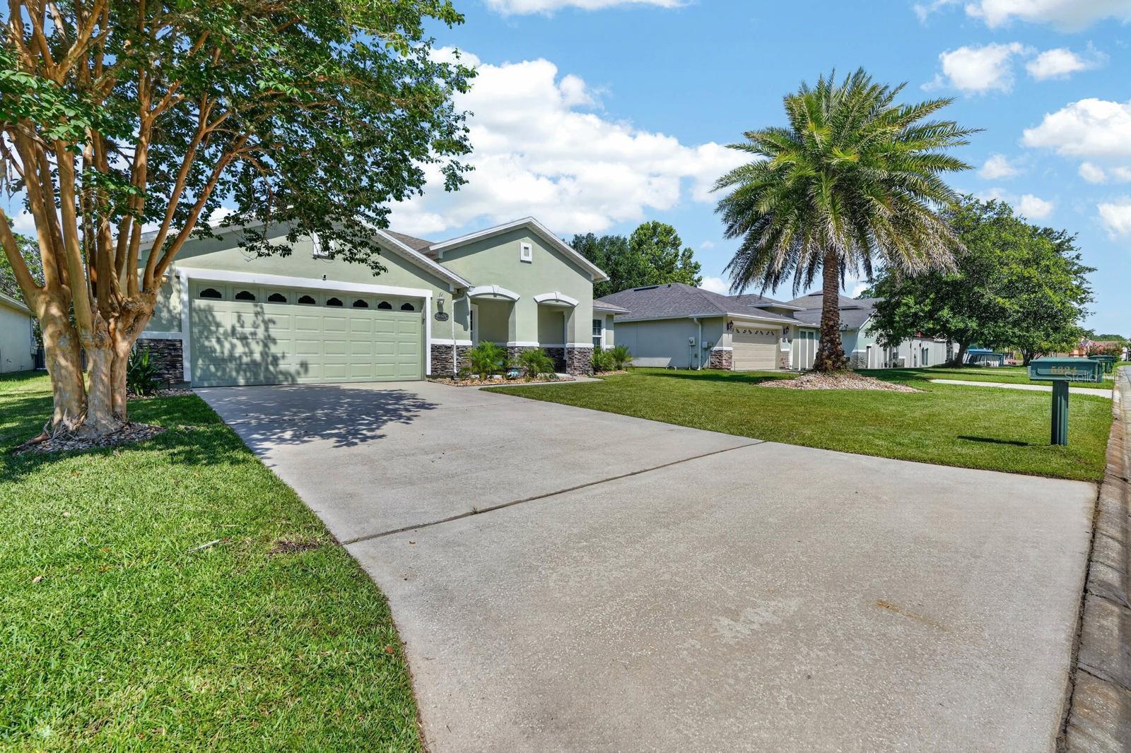 CYPRESS LAKES - Residential
