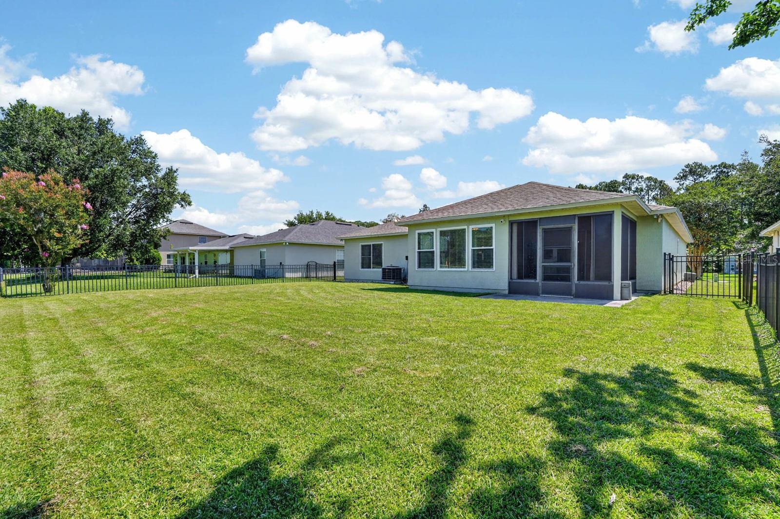 CYPRESS LAKES - Residential