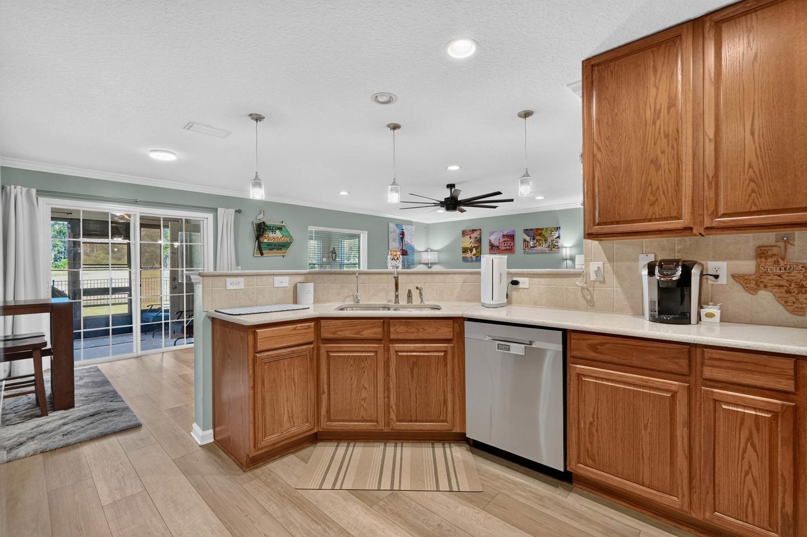 CYPRESS LAKES - Residential