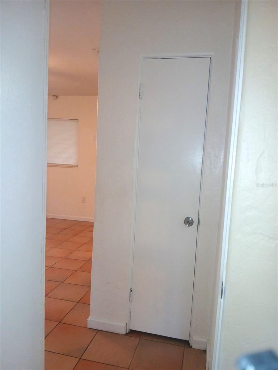 GORSUCH & HUTCHINSON - Residential Lease