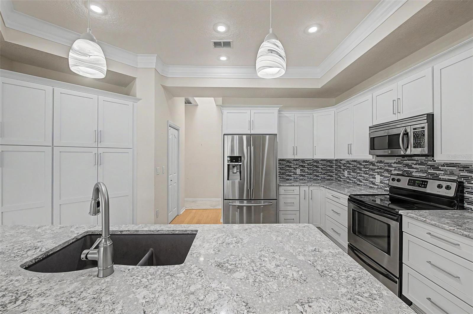 SILVERTHORN PH 1 - Residential