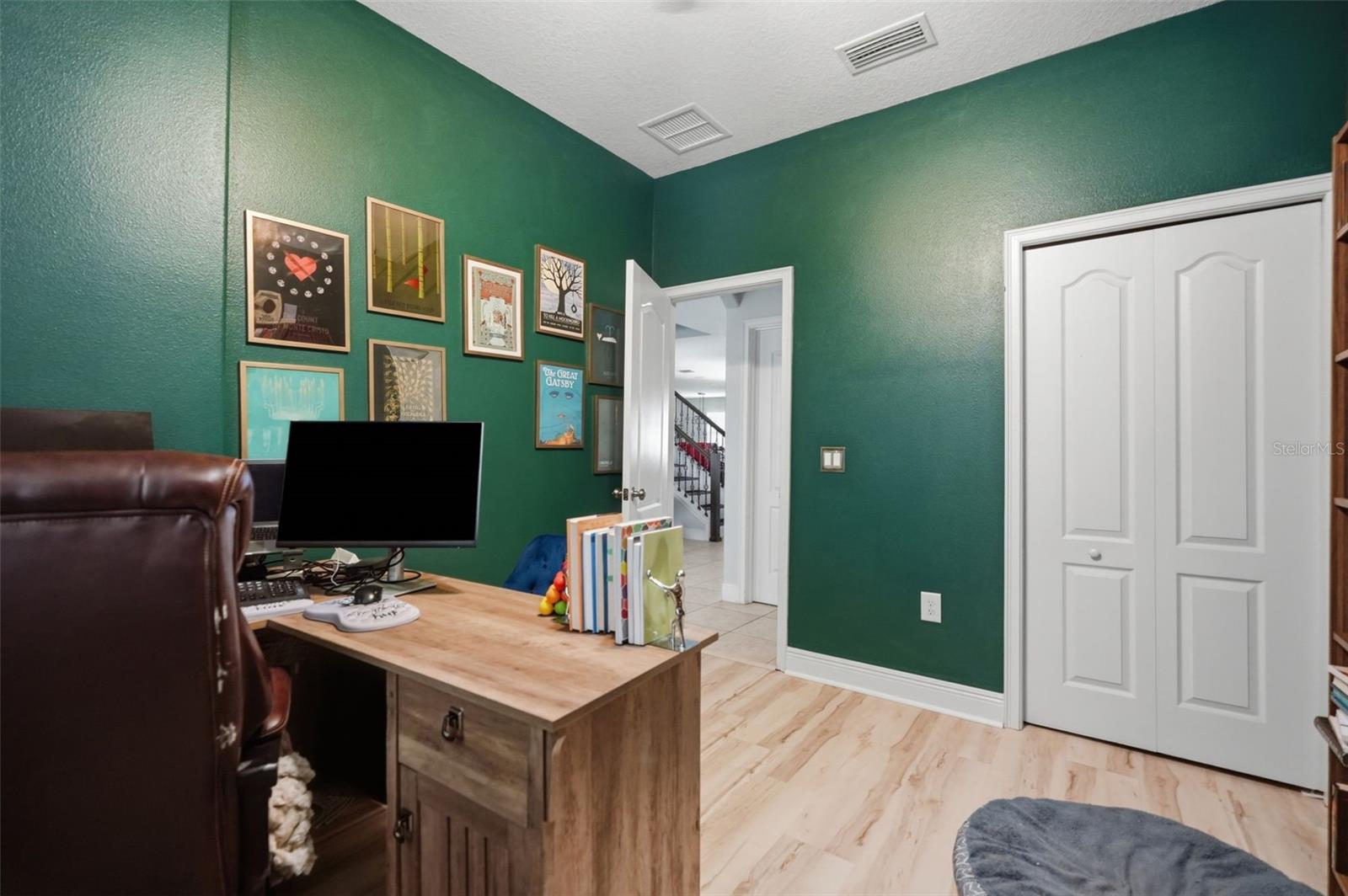 CROWN POINTE - Residential