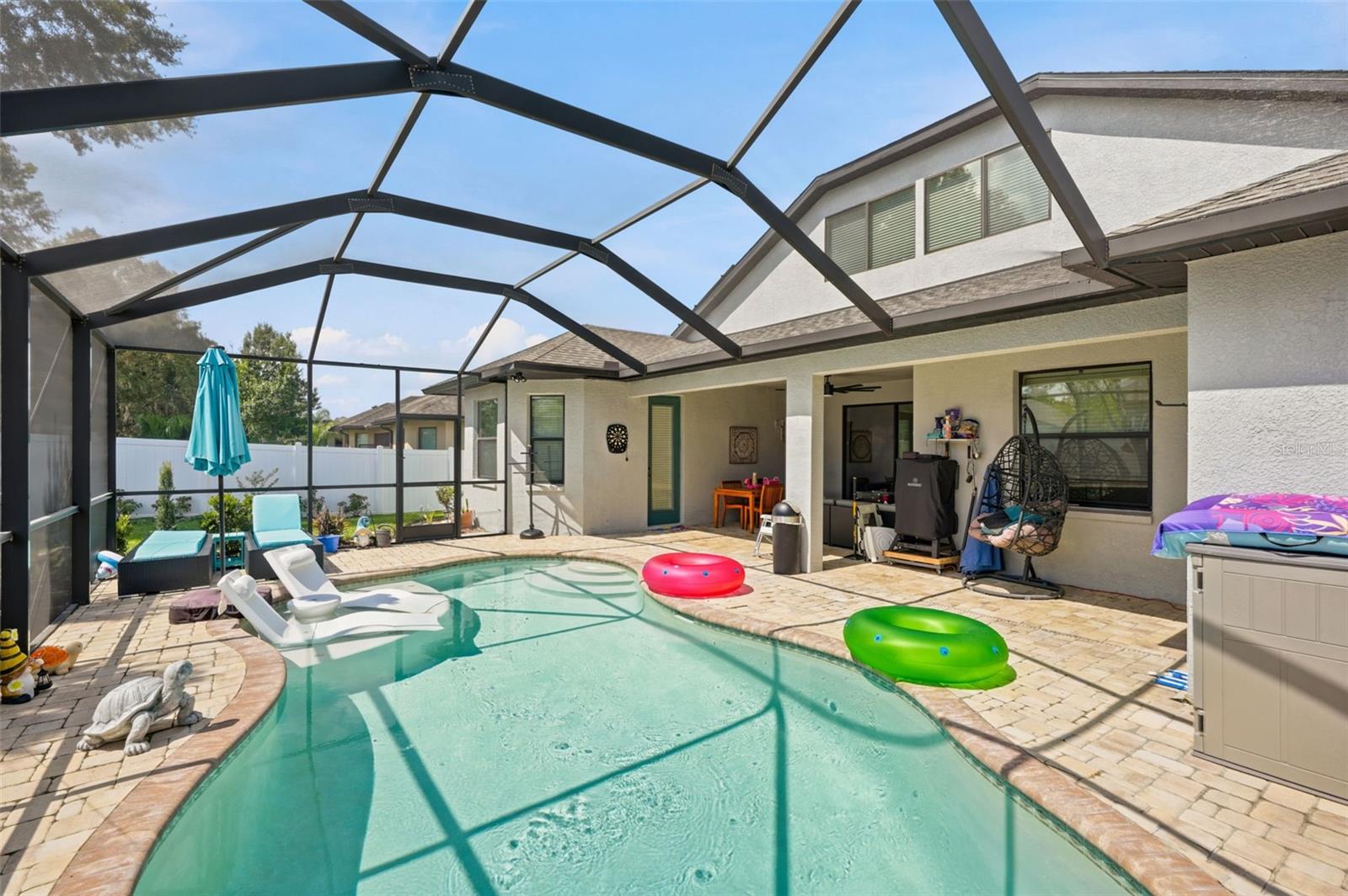 CROWN POINTE - Residential
